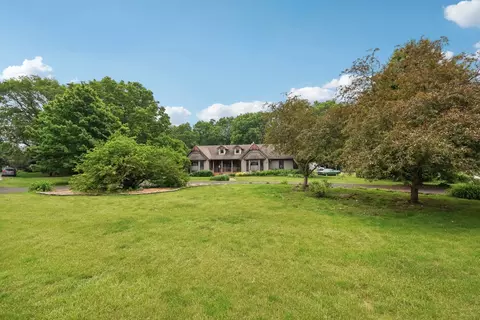 Exterior - 3560 N Chamlin Dr, Morris, IL 60450 photo 4 of 19