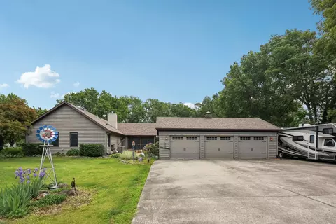 Other - 3560 N Chamlin Dr, Morris, IL 60450 photo 1 of 17