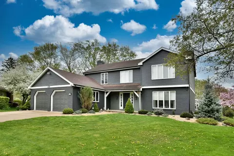 179 Old Forge Rd, Elgin, IL 60123