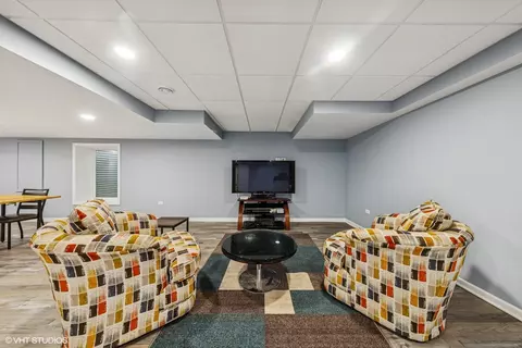 125 Yale Ct, Glenview, IL 60026 photo 24