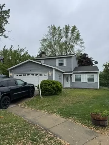 8 Lasalle Ct, Streamwood, IL 60107