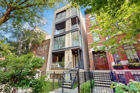 642 W Webster Ave #1, Chicago, IL 60614