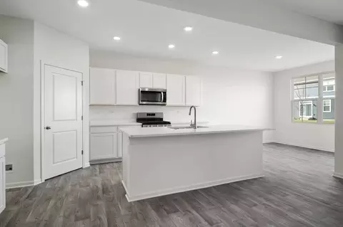 Kitchen - 14931 S Parkview Dr, Plainfield, IL 60544 photo 4 of 6