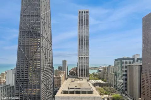 View/Area - 111 E Chestnut St #39C, Chicago, IL 60611 photo 1 of 3