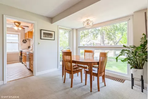 Dining - Undisclosed, Glenview, IL 60025 photo 1 of 1