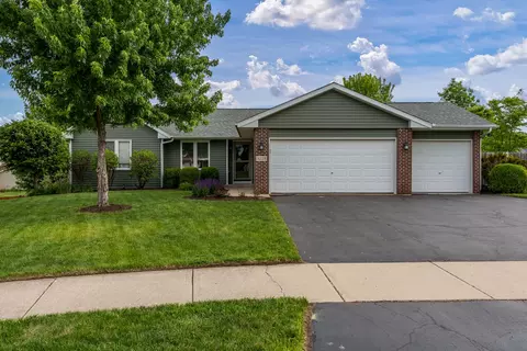 3229 Grand Cape Ct, Rockford, IL 61109