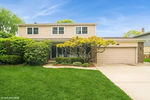 1921 E Peachtree Ln, Arlington Heights, IL 60004