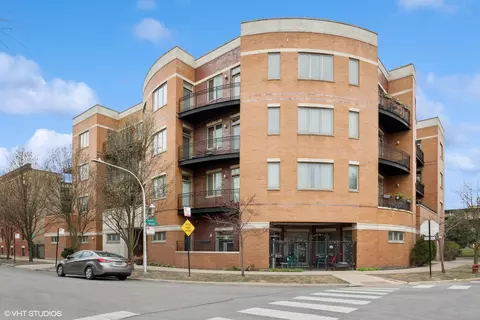 4150 N Kenmore Ave #206, Chicago, IL 60613