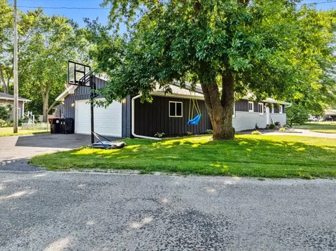 Exterior - 103 Highview St, Gridley, IL 61744 photo 7 of 7
