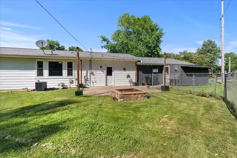 Exterior - 103 Highview St, Gridley, IL 61744 photo 6 of 7