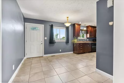 Entry Way - 103 Highview St, Gridley, IL 61744 photo 2 of 5