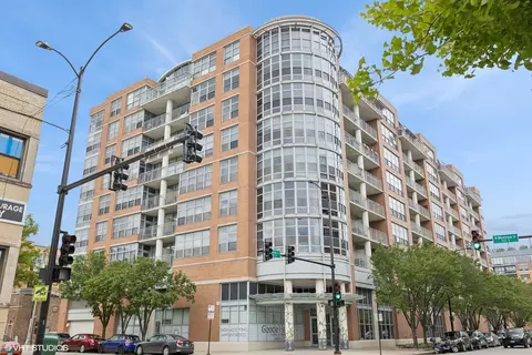 1200 W Monroe St #808, Chicago, IL 60607