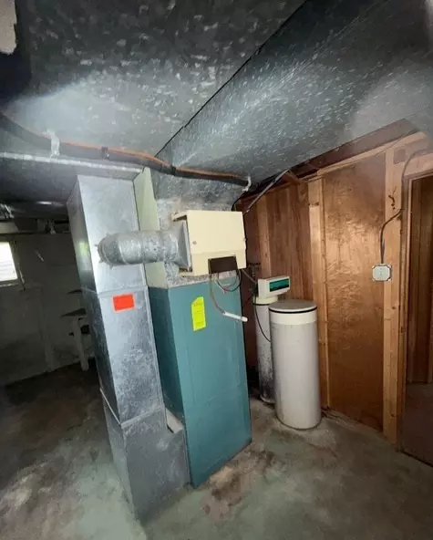 Entry Way - 5 N320 Powis Rd, Wayne, IL 60184 photo 1 of 1