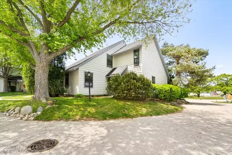 714 Shepard Ct, Gurnee, IL 60031 photo 2