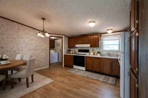 Kitchen - 1008 Bloomington St, Dewitt, IL 61735 photo 1 of 1