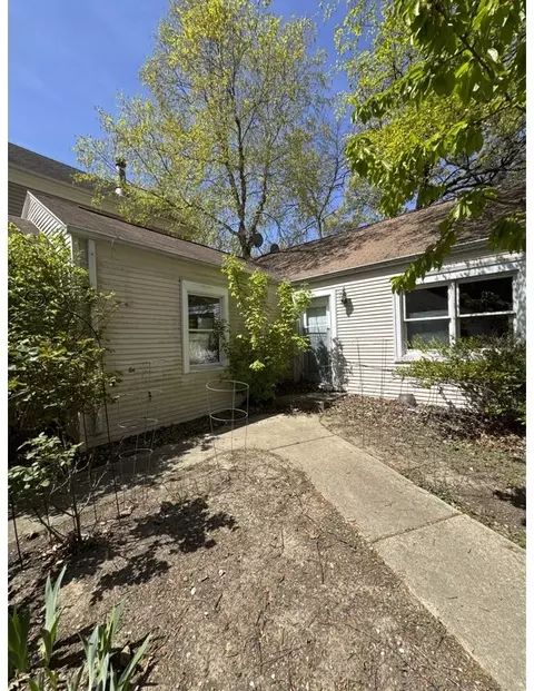 24062 N Overhill Dr, Lake Zurich, IL 60047