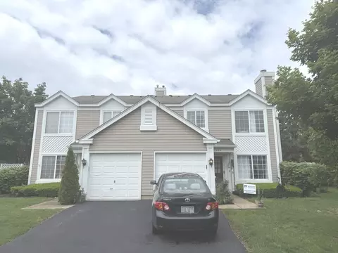 454 Paul Revere Ct, Aurora, IL 60504