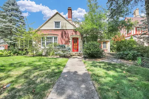 610 W Ohio St, Urbana, IL 61801
