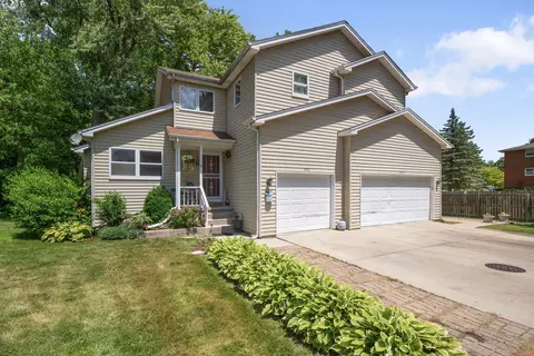 343 S Gilbert St, South Elgin, IL 60177