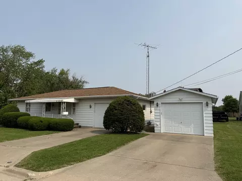 318 Durant St, Oglesby, IL 61348