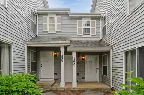1431 Orleans Dr, Mundelein, IL 60060