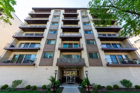 235 Marengo Ave #3B, Forest Park, IL 60130
