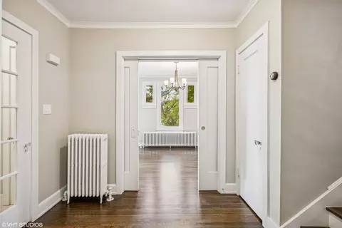 Entry Way - 1310 Larkin Ave, Elgin, IL 60123 photo 4 of 8