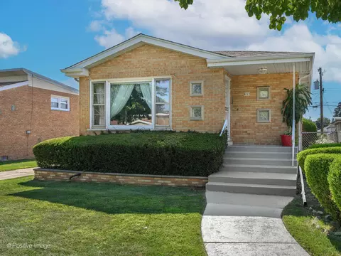 8712 Tulley Ave, Oak Lawn, IL 60453