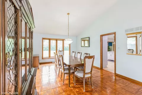 Dining - 69 Graymoor Ln, Olympia Fields, IL 60461 photo 1 of 2