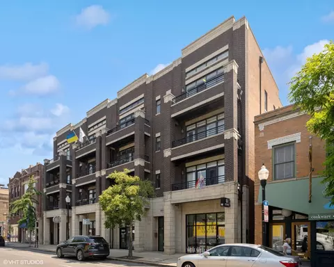 5051 N Clark St #2S, Chicago, IL 60640