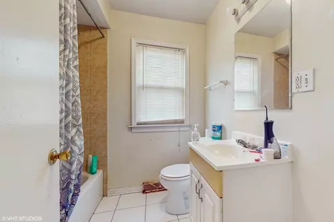 Bath - 14301 S Halsted St, Harvey, IL 60426 photo 1 of 1