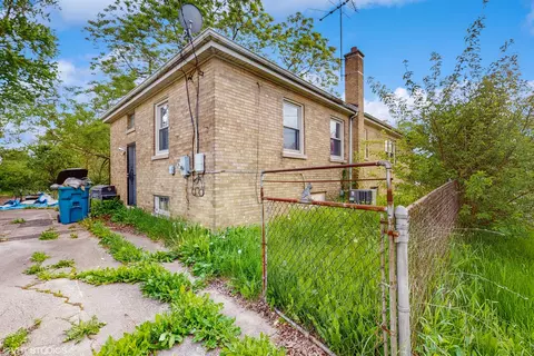 Exterior - 14301 S Halsted St, Harvey, IL 60426 photo 2 of 2