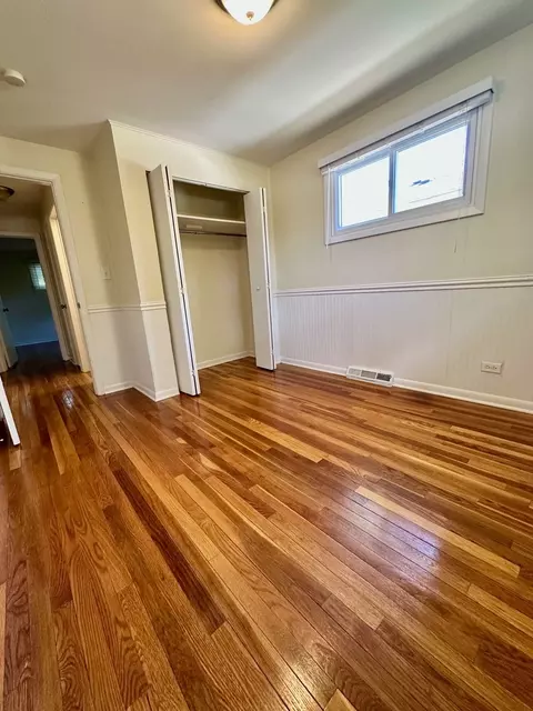 Bedroom - 319 Triggs Ave, Elgin, IL 60123 photo 1 of 6