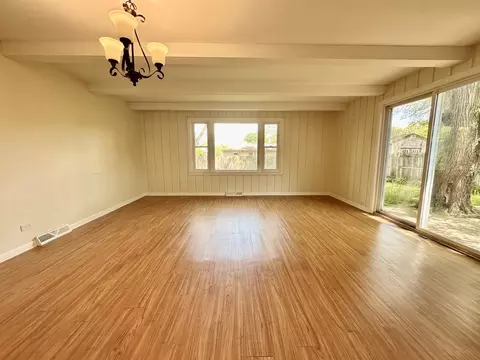 Living - 319 Triggs Ave, Elgin, IL 60123 photo 5 of 5