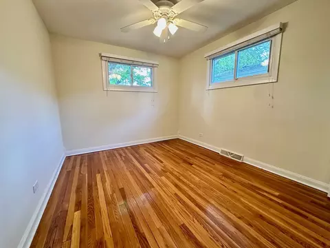 Bedroom - 319 Triggs Ave, Elgin, IL 60123 photo 5 of 6