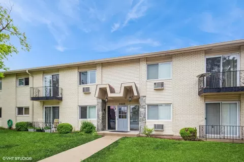 8880 Golf Rd #1H, Des Plaines, IL 60016