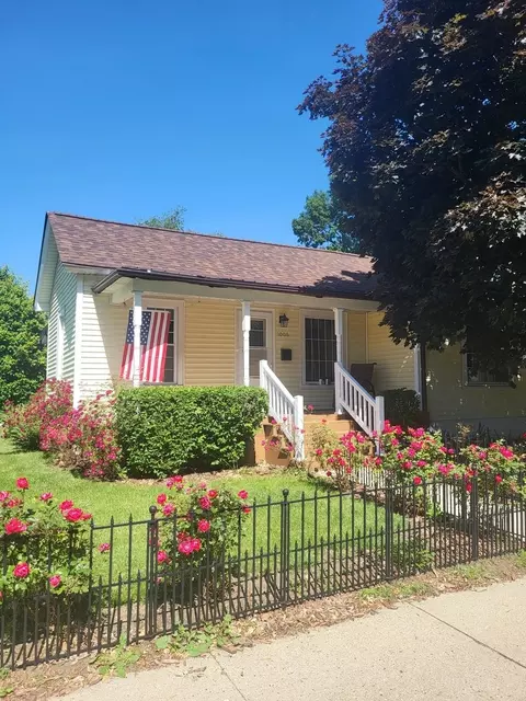 1006 N Park St, Streator, IL 61364