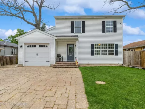 25785 W Hillside Ave, Ingleside, IL 60041