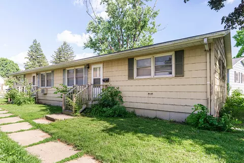 650 N 11th St, Dekalb, IL 60115