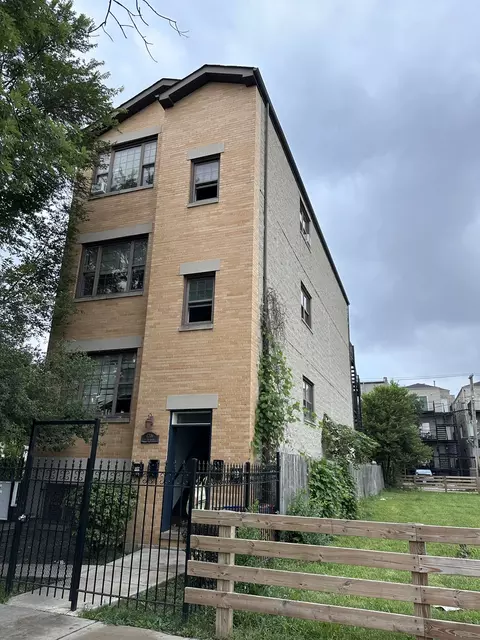 4206 W Van Buren St, Chicago, IL 60624