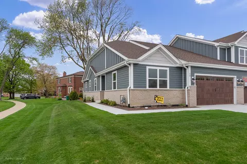 41 Steeple Bend Ln, Evergreen Park, IL 60805