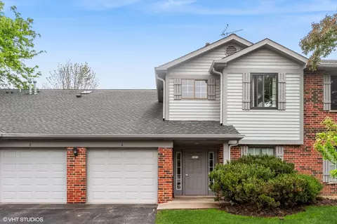 1411 W Partridge Ln #4, Arlington Heights, IL 60004