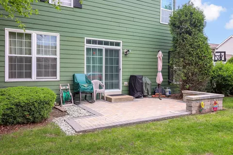 Exterior - 3601 Daisy Ln, Elgin, IL 60124 photo 2 of 3