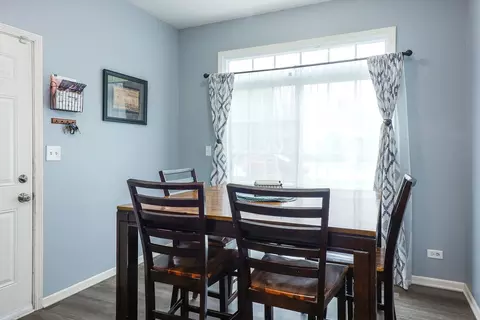 Dining - 3601 Daisy Ln, Elgin, IL 60124 photo 1 of 1