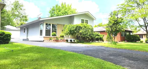 234 N Addison Rd, Villa Park, IL 60181