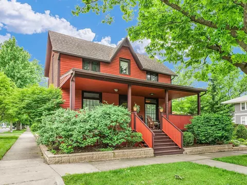 611 S Lynn St, Champaign, IL 61820