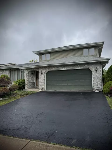 3006 Hawthorne Ln, Hazel Crest, IL 60429