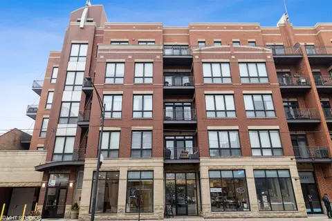 2700 N Halsted St #312, Chicago, IL 60614