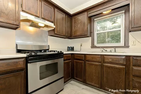 Kitchen - 1720 Rogers Ave, Mchenry, IL 60050 photo 1 of 2