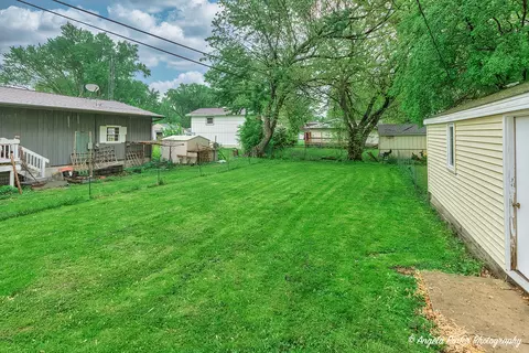 Exterior - 1720 Rogers Ave, Mchenry, IL 60050 photo 5 of 6
